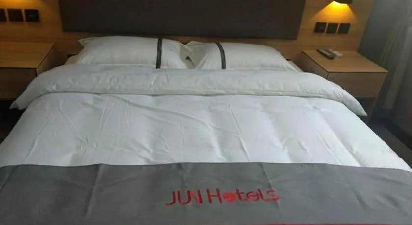 Jun Hotel Henan Sanmenxia Dennis Plaza